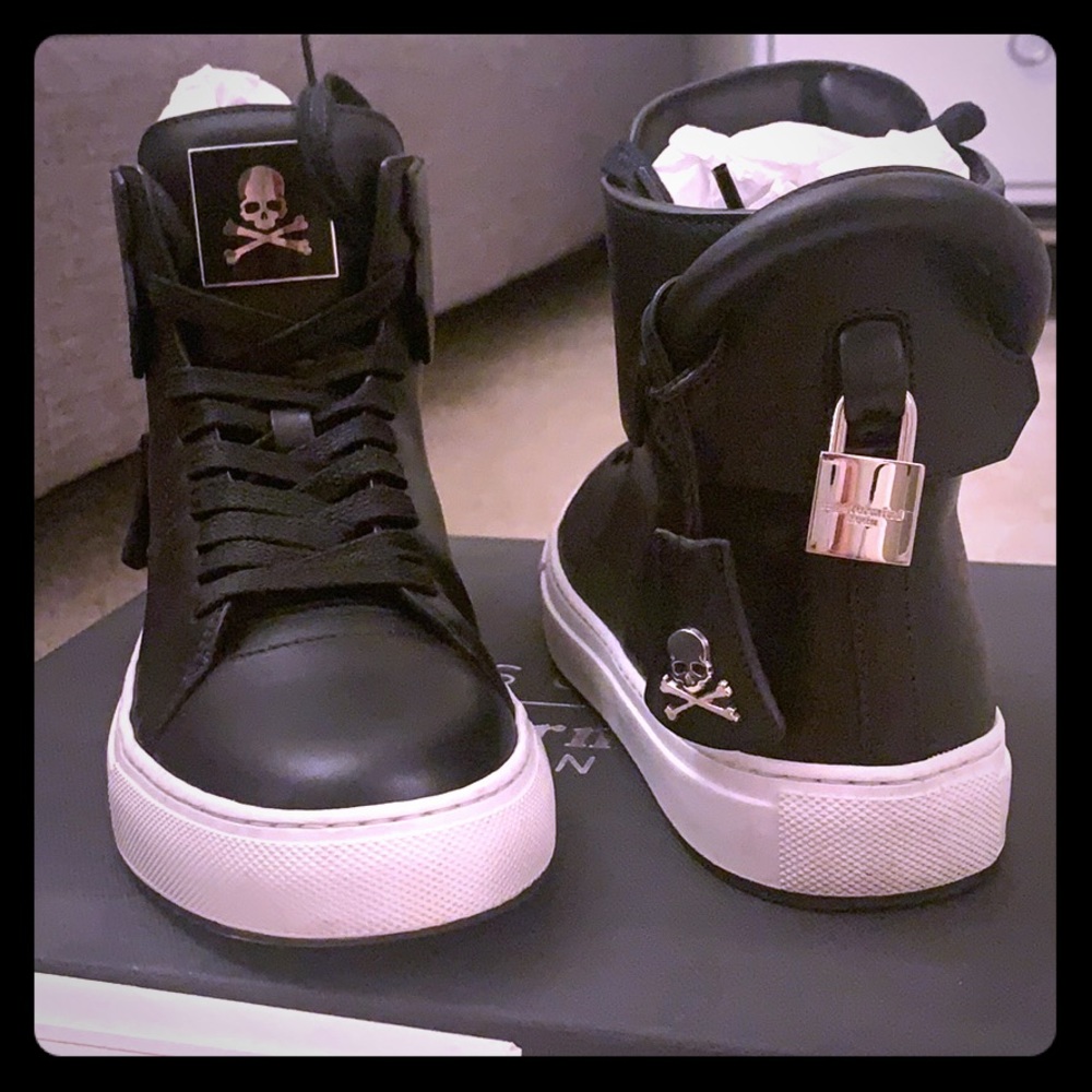 Gently Used LE Mastermind x Buscemi shoe in size 4